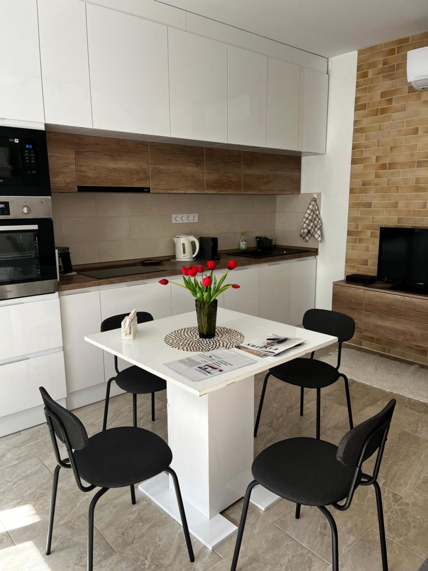 Winestone Corner Apartment Debreţin Exterior foto